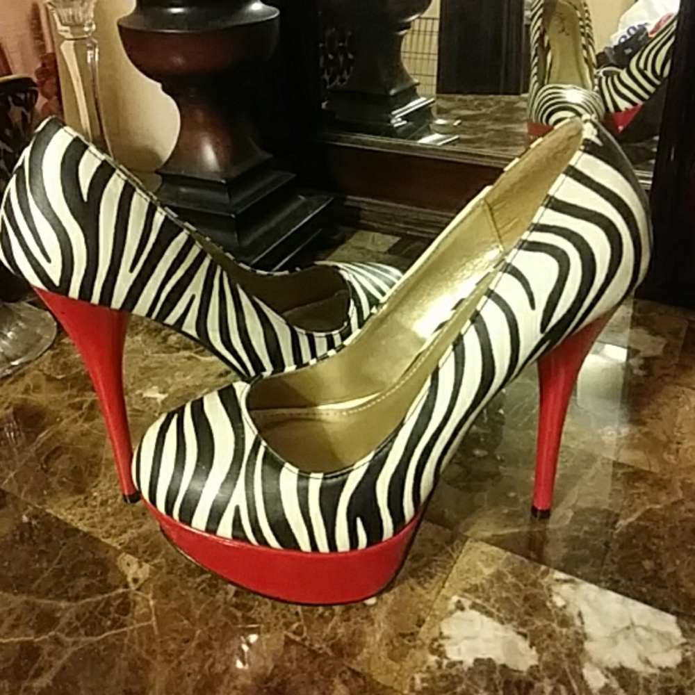 Qupid High Heel Stiletto Pumps